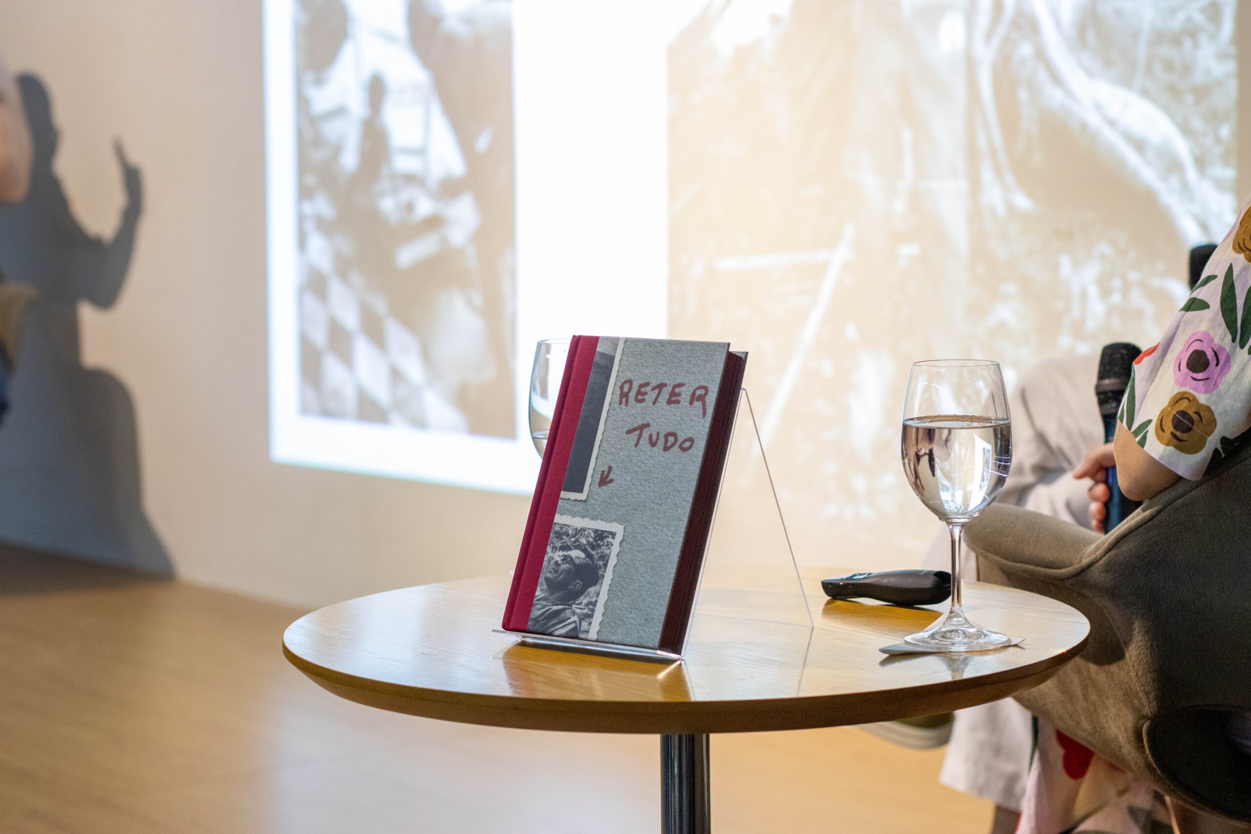 Lançamento do livro "Reter tudo ou quanta maravilha do dia a dia que passou"